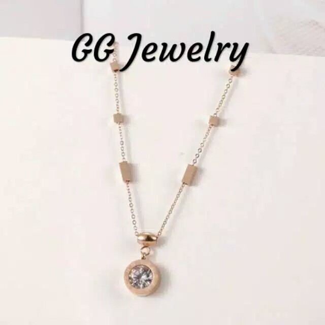 GG Kalung Aksen Mini Kubik Titanium #KL-184A