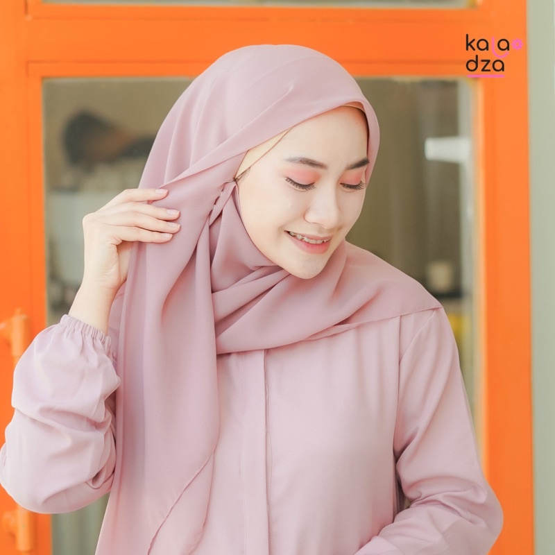 Kaladza Hijab - Hijab Segi Empat Dahlia Instan Premium Pollycotton