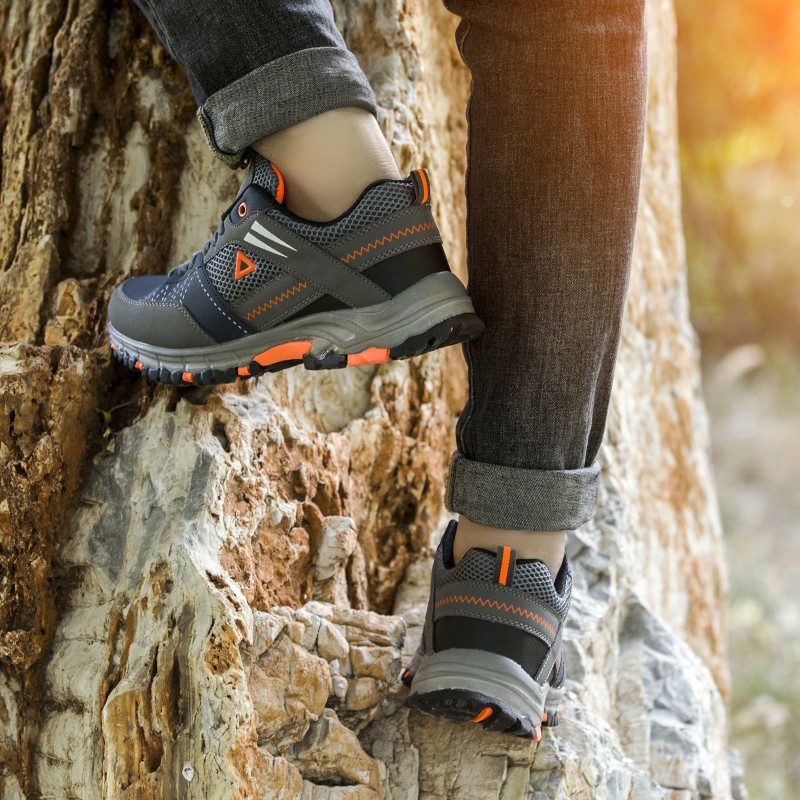 Highland Sepatu Pria Sepatu Outdoor Sepatu Hiking Tahan Air Sepatu Gunung Traveling IMPORT MH203