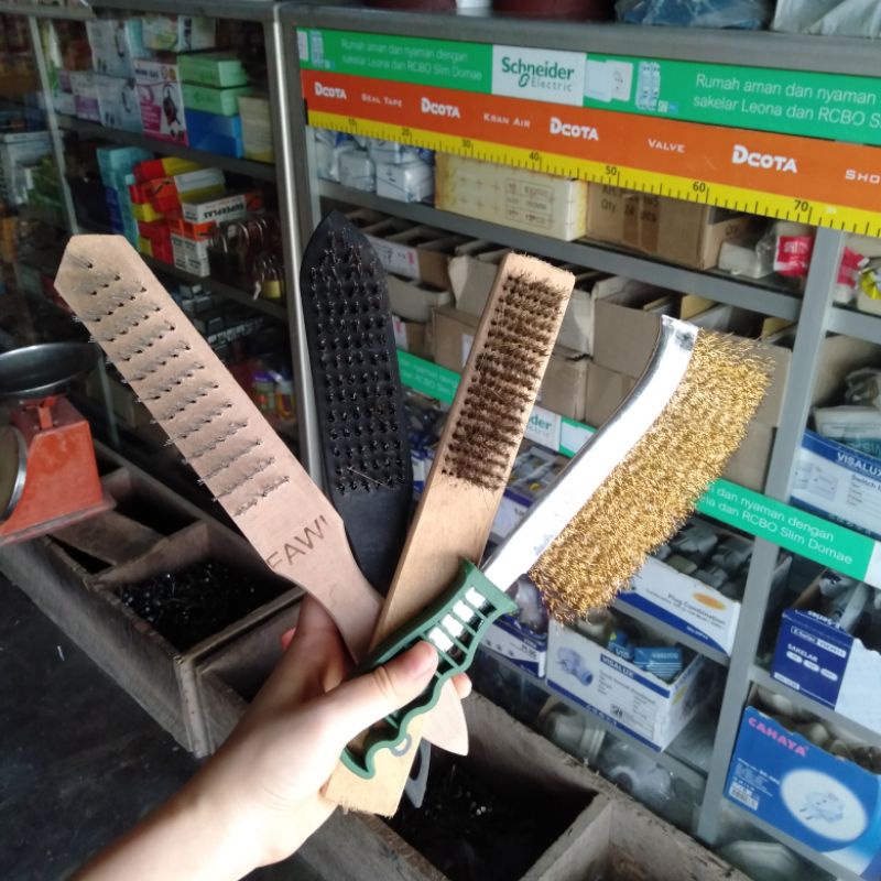 Sikat Kawat // Sikat Besi // Sikat Baja