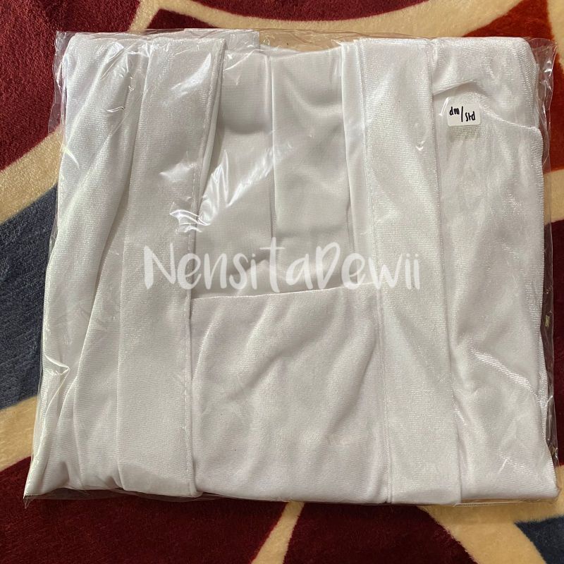 Kebaya Bludru Kartini / Kebaya Hijab Leher V (Bahan Tebal)-Putih