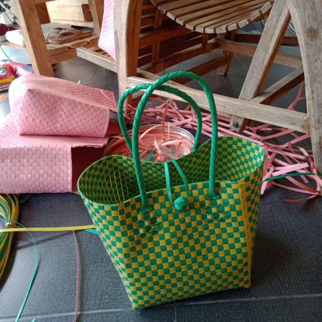 Tas soufenir tas anyaman plastik Shopee Indonesia Tas soufenir tas anyaman plastik Shopee Indonesia