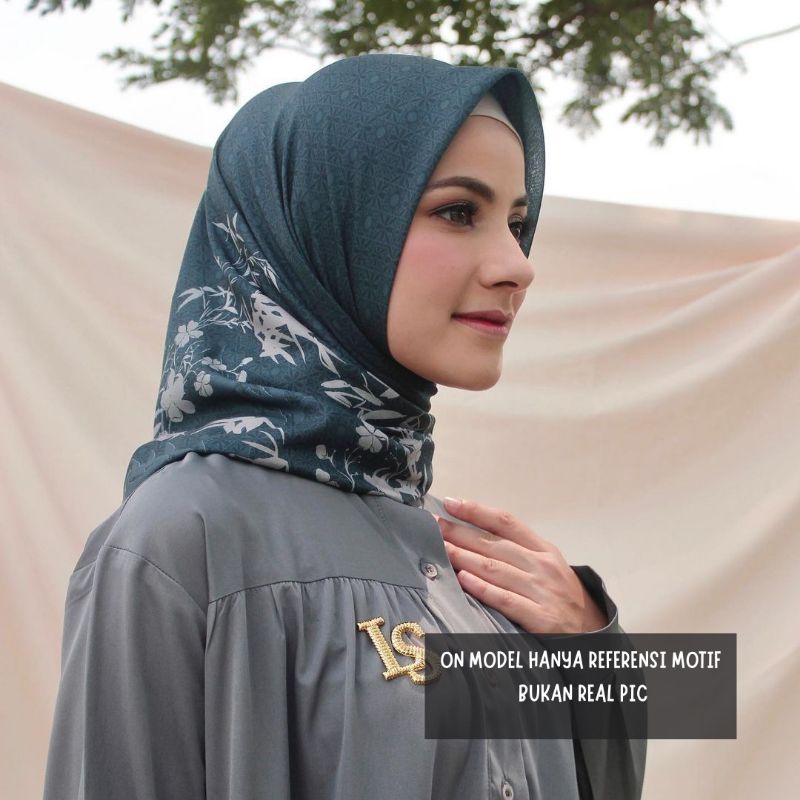 HIJAB SEGI EMPAT VOAL ALMA SERIES