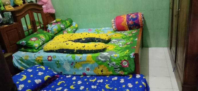 Sprei Homemade Jungle Blue Little Pony Spongebob Grid White Dino