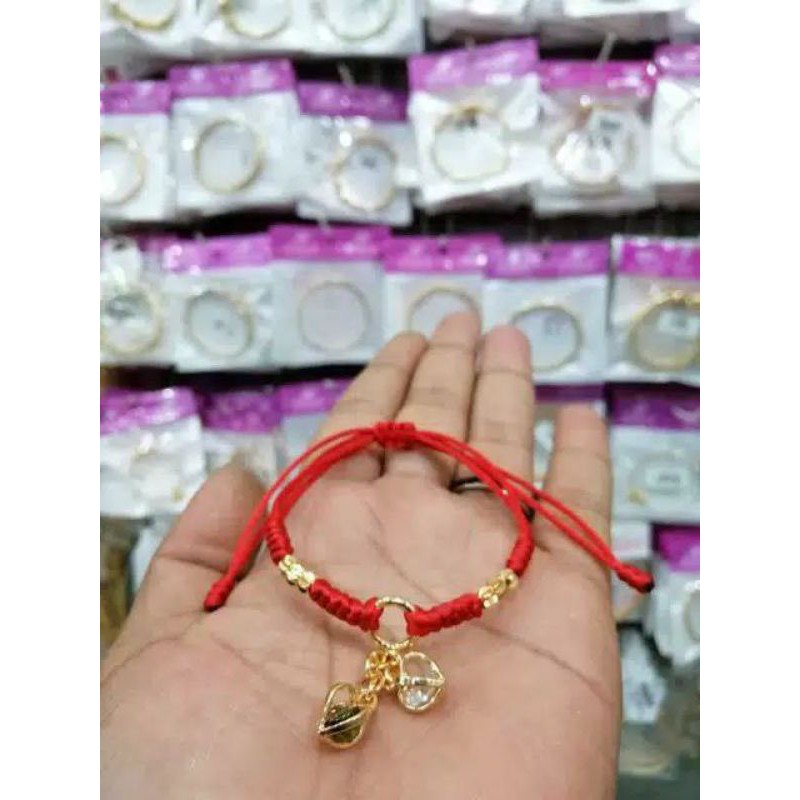 Gelang tangan wanita//gelang tali //perhiasan. //gelang