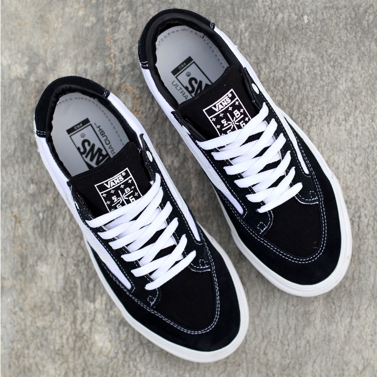 SERIES SEPATU KETS OLDSKOOL BERLE BLACK WHITE