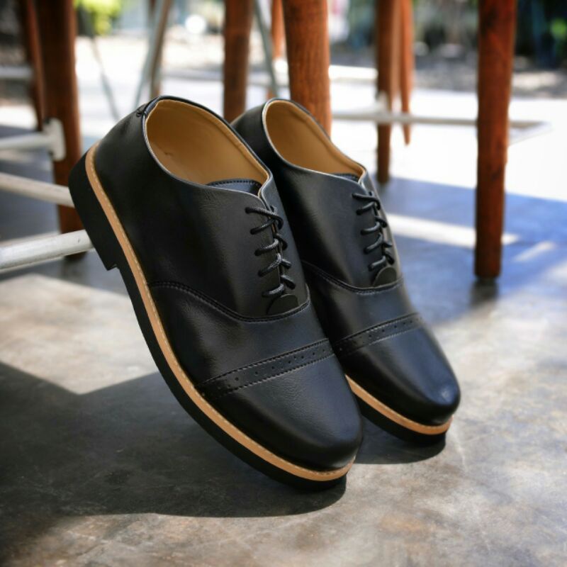 RIONZ X ARIONZ SEPATU FORMAL DINAS KANTORAN KASUAL - SepatuFormal Pantofel Pria Resmi Formal Hitam Coklat Kulit PU Original Brown Black Kantor Kuliah Casual Gereja Pesta Kondangan Nikahan Kerja Perkantoran PNS Guru Gaya Trendy Kekinian Terlaris Murah