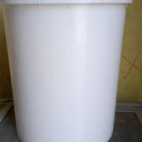 Ember putih polos 25 kg bukan ember bekas cat  20 liter  baru plus tutup masih segel bisa muat 25 kg
