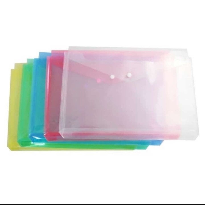 

map kancing plastik per pack