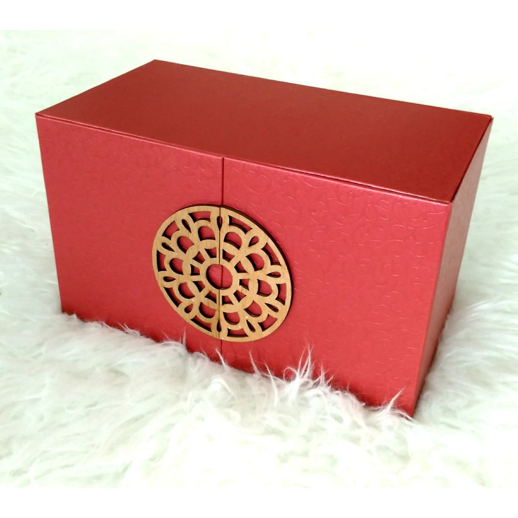 

Parcel Imlek Chinese New Year Hampers