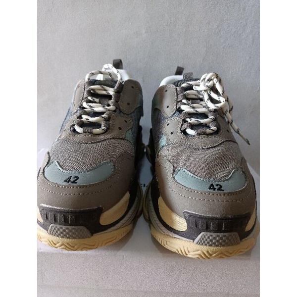 Balenciaga Triple S Cream Grey high quality
