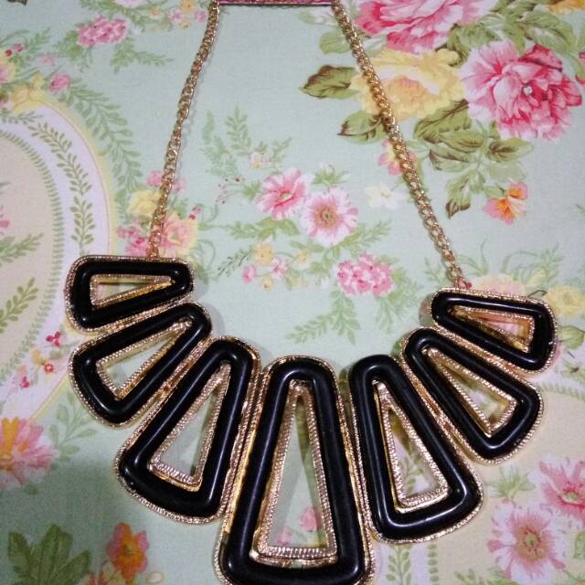 Kalung fashion