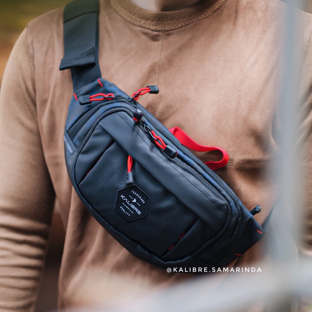 Kalibre Waist Bag Astray / Black-Navy