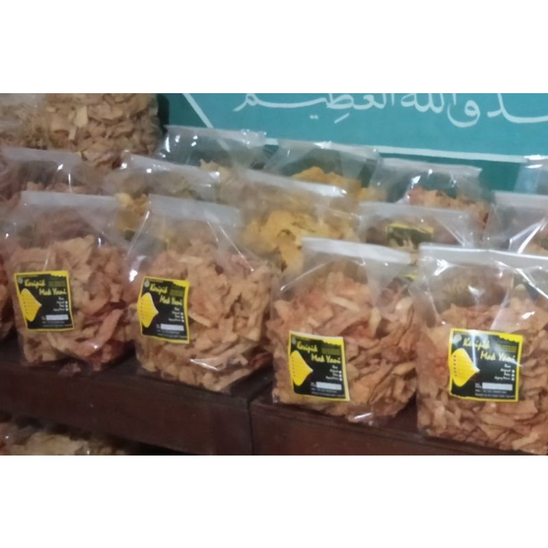 

Keripik Pangsit Mak Yani Varian rasa Camilan Enak Grosir Ecer 500gram