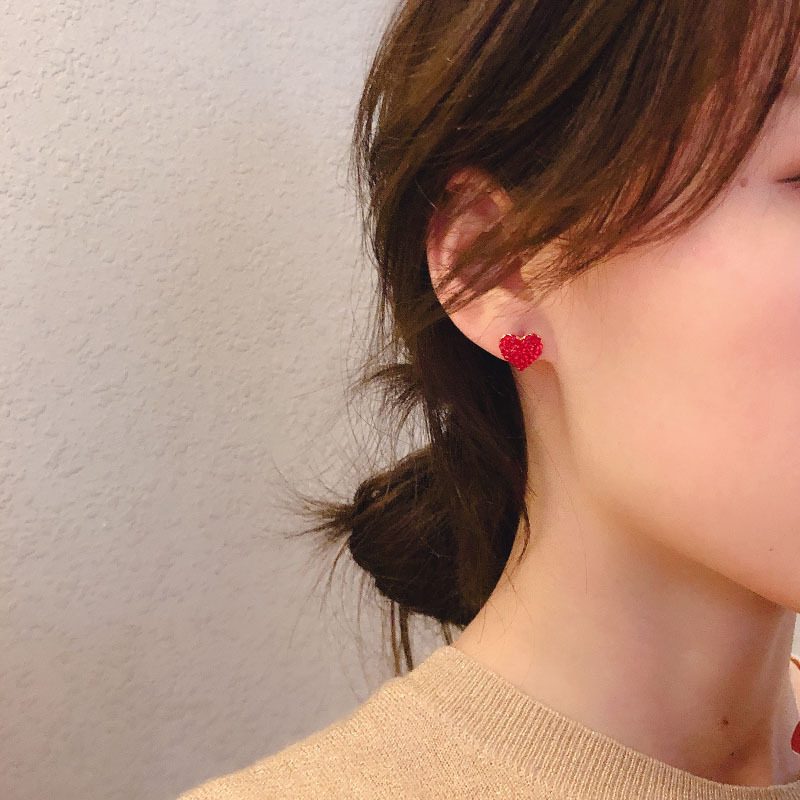 Anting Bentuk Hati Gaya Korea