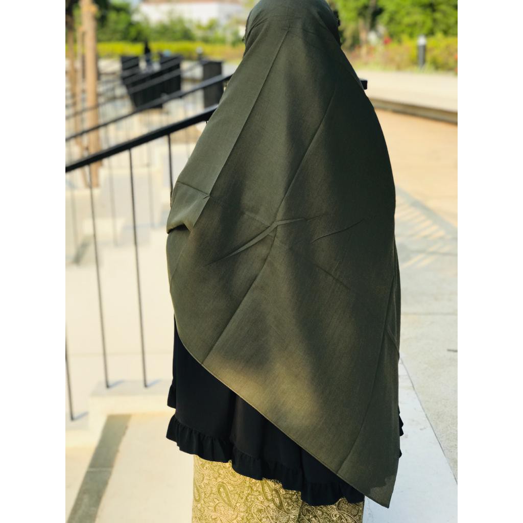 Jilbab jumbo segiempat/jilbab ukuran 140x140/jilbab syar'i/jilbab basic voal