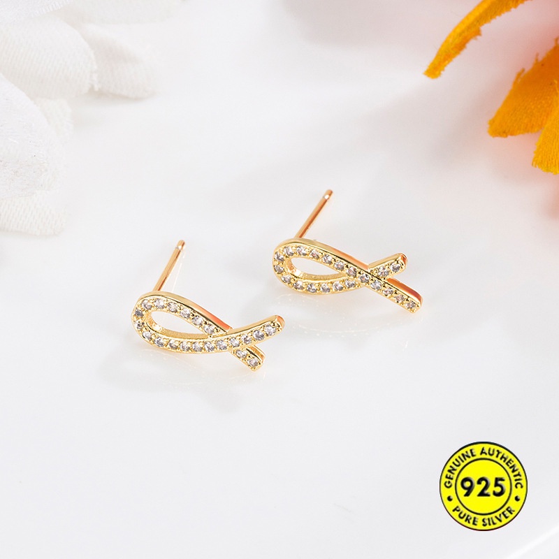 Anting Tusuk Sterling Silver 925 Desain Salib Hias Berlian Imitasi Anti Air Untuk Wanita