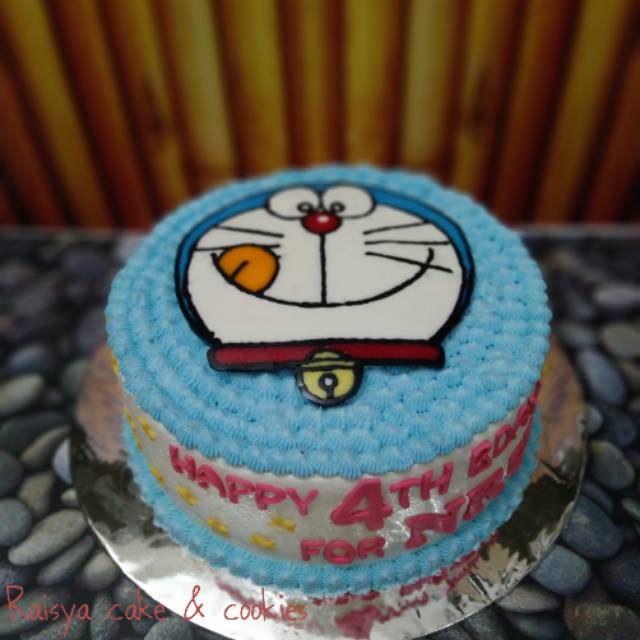 

Kue ulang tahun doraemon