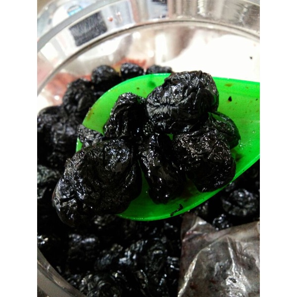 

1 Kg Manisan Prunes Plum basah tanpa biji / bumoi