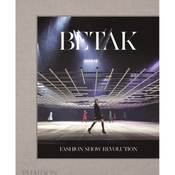 

ANDIENMALL.ID Betak: Fashion Show Revolution - 9780714873534