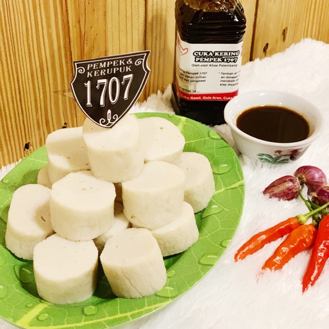 

Pempek palembang 30 pcs pempek campur ( diluar jakarta harus mengunakan syrofoam)