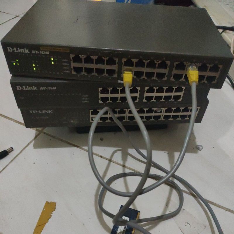 D-LINK DES 1024D