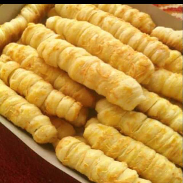

(enakbanget) Cheeseroll pastry yang enak dan gurih,oleh2 khas bandung (perpack isi 8)