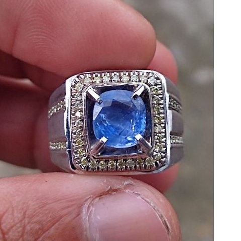 CINCIN PRIA MEWAH BATU PERMATA NATURAL BLUE SAPHIRE(SRILANKA) FULL BERLIAN EROPA