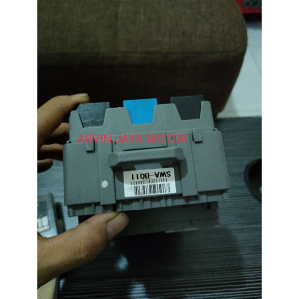 fuse box Honda CRV 2000cc gen3 manual