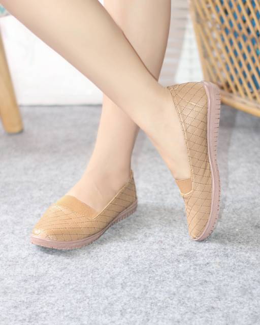 Sepatu flat BLA 03