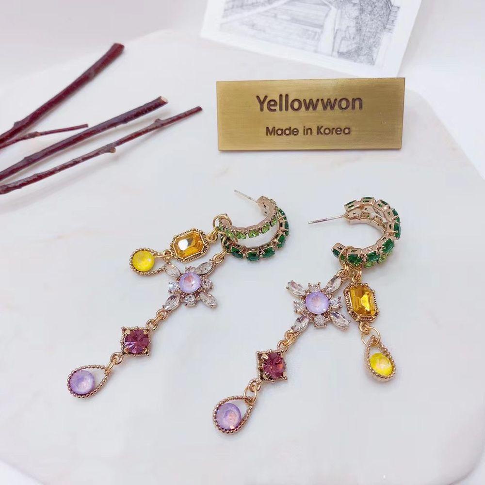 NEEDWAY Anting Salib Perempuan Kepribadian Retro Perancis Fashion Perhiasan Rumbai Kristal Menjuntai Earrings