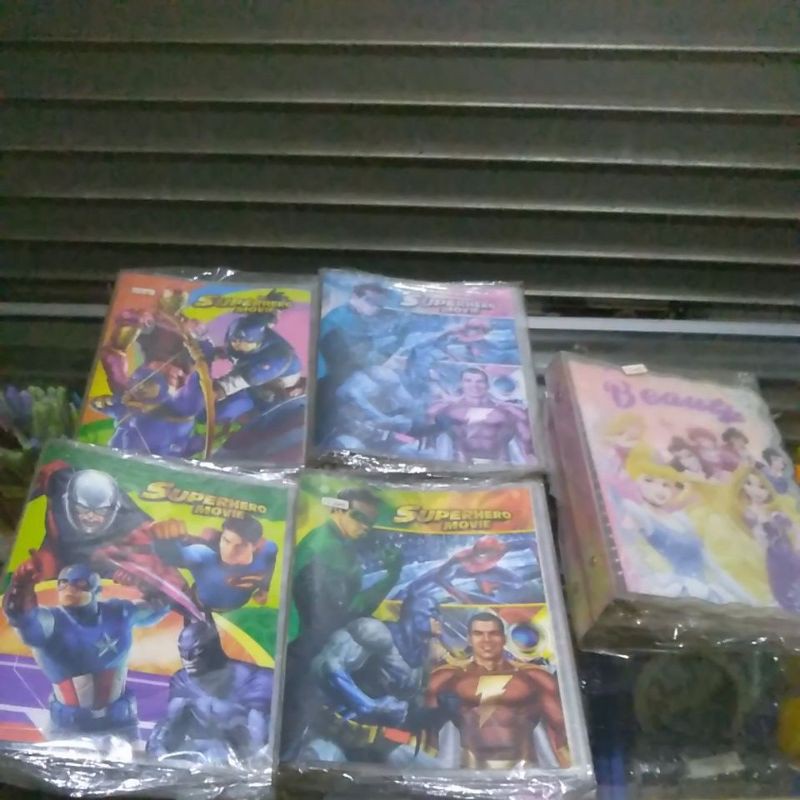 

Cover Binder Karakter