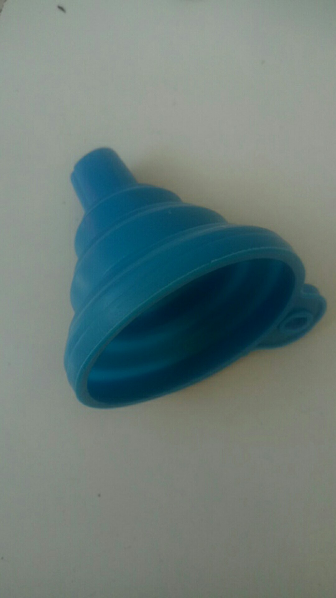 Corong Bulat Lipat Air Karet Silikon Minyak