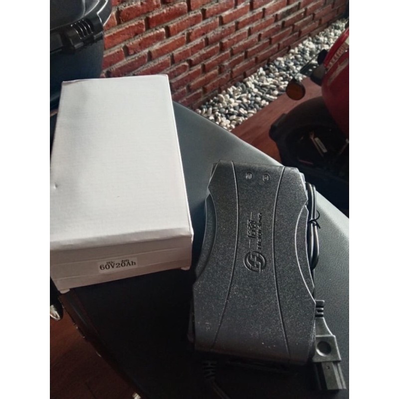 Charger Sepeda Listrik Uwinfly 60V 20Ah (Sunny, New LS)