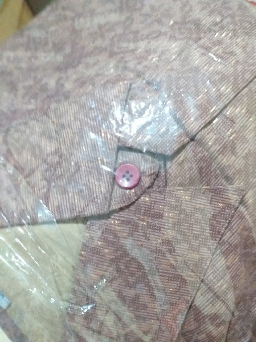 Kemeja Batik Pria Lengan Panjang Semi Sutra Prada Puring Istimewa