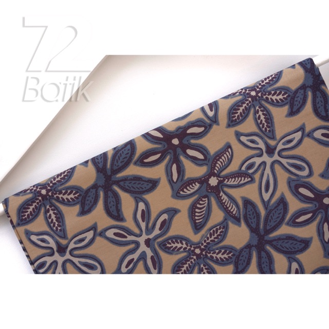 KAIN BATIK KATUN Premium Motif Daun Singkong Putih Tulang Cream Crem Krem Kream 725057 Cap 72 Jarik Jarit Samping Kebat Panjang Batik Katun Modern Premium Bahan Seragam Batik Pernikahan Kantor Keluarga Murah Kamen Jadi Batik Bali Lembaran