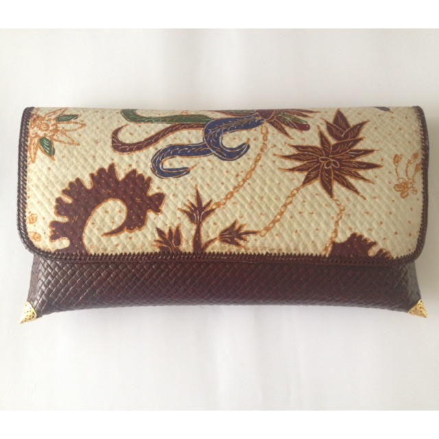 CLUTCH ANYAMAN PANDAN BATIK SOFIA