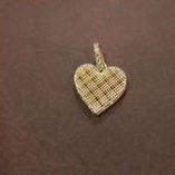 liontin Hati emas Ubs