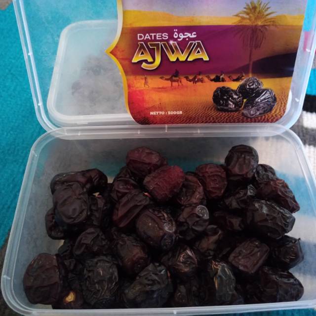 

Kurma Ajwa Madinah Dates Ajwah murah berkualitas