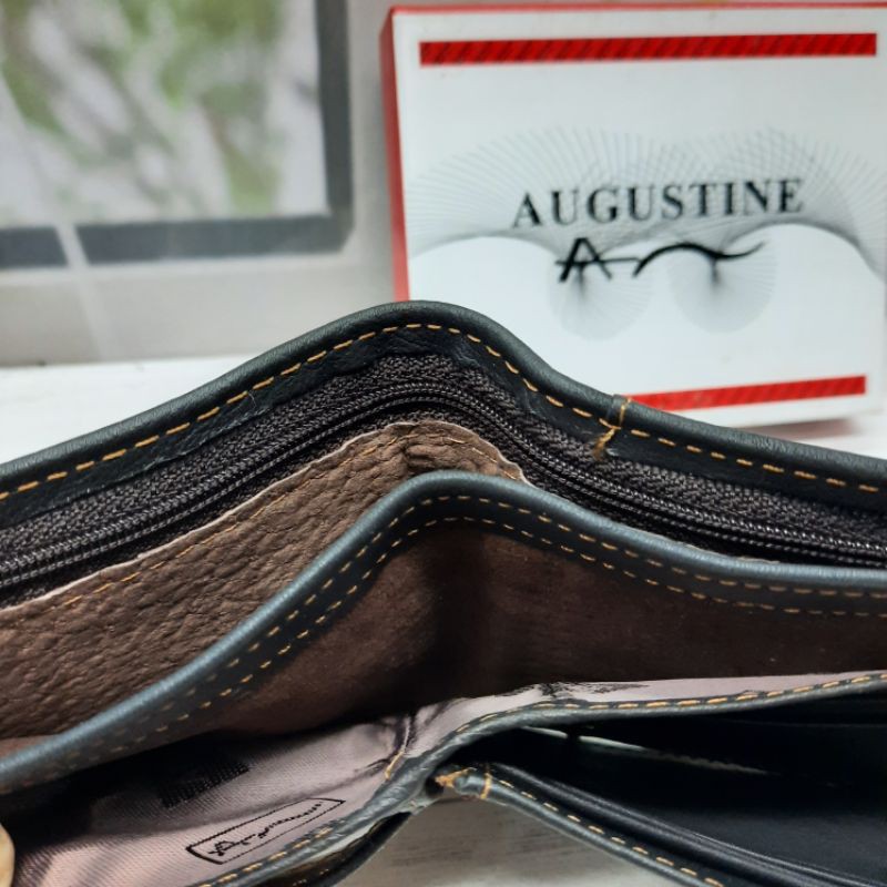 Dompet Kulit Augustine Variasi Kancing A604. Dompet pria kulit sapi asli