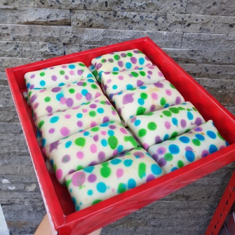 

dadar gulung polkadot cantik