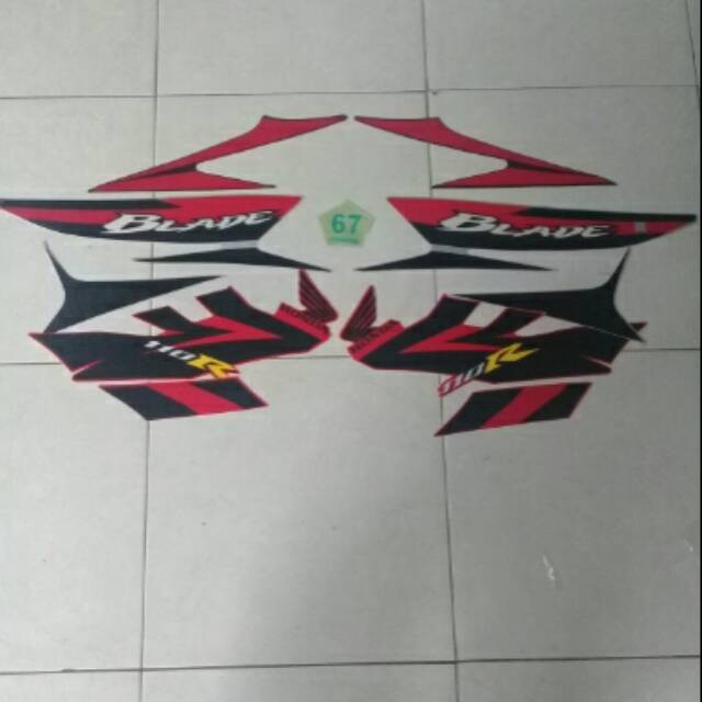 Striping Motor Honda Blade 110 r 2009 Red Silver