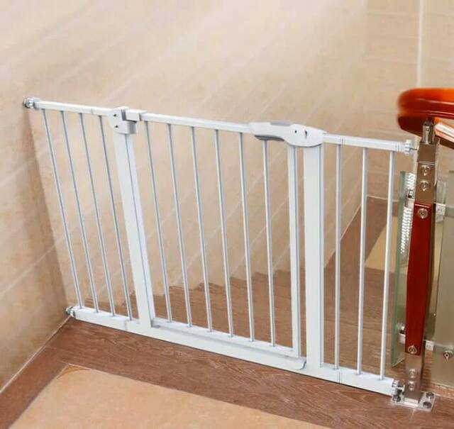 safety gate 70cm