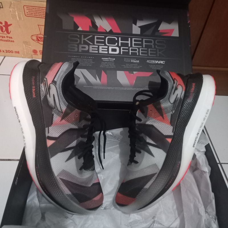 Skechers Go Run Speed Freek original bnib