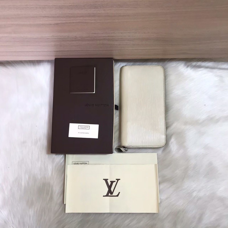 Authentic Preloved Lv Wallet /dompet lv