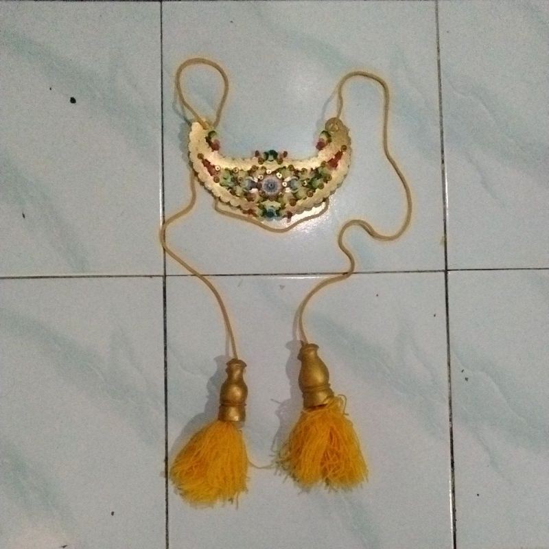 asesoris tari uncal wayang orang