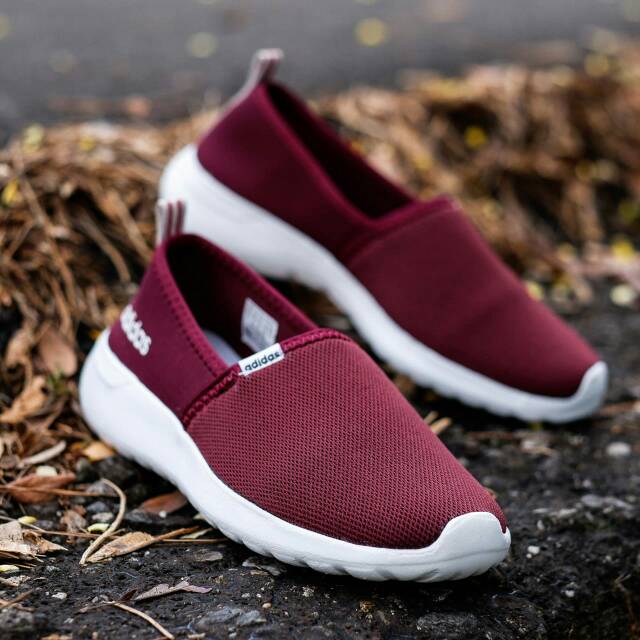 ADIDAS CF SLIP ON MAROON WHITE SEPATU WANITA TANPA TALI