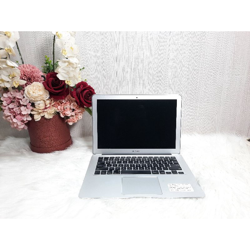 Macbook Air  Murah 2012 Core i5 Ram 4 GB SSD 256 GB Bergaransi