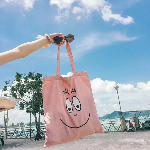 Totebag  kode SMILEY/Tas Lucu/Tas Cewek/Tas Kekinian/Totebag Cantik/Totebag Cewek/Totebag Kuliah