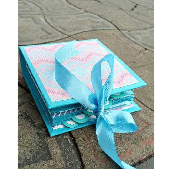 

Scrapbook kosongan 6 lembar 13x13x4 cm+ 6 lembar pattern